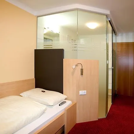 Hotel-garni Schwarzer Bär Hotel 3*